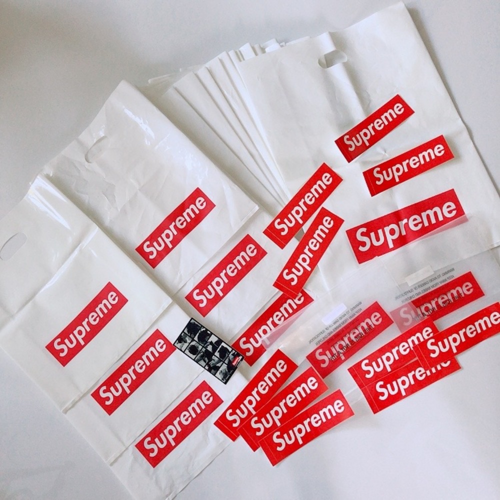 Mixed lot of 40 SUPREME plastic bags + stickers